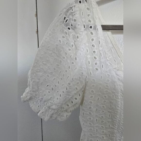 Eyelet Crop Blouse - Picture 2 of 6